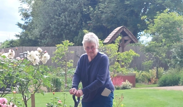 Green-fingered Sally brings sensory experience to residents